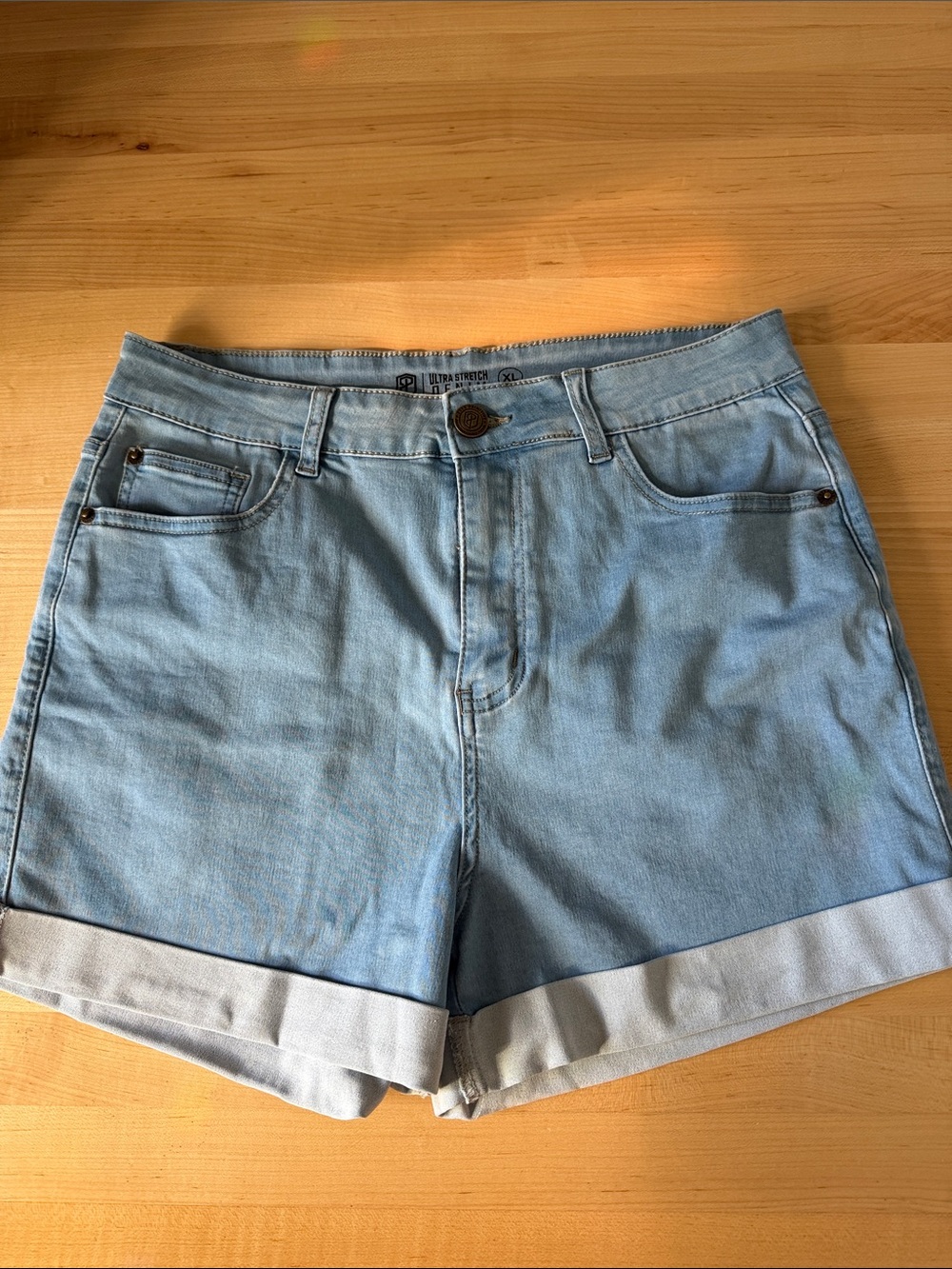 Born Primitive mom shorts